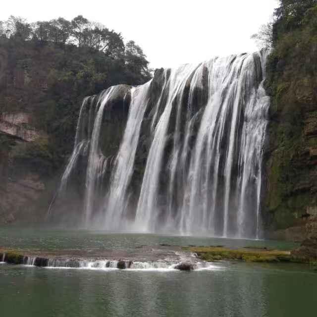 雁栖湖还有萌宠互动区,适合亲子互通,还能亲自喂养小动物